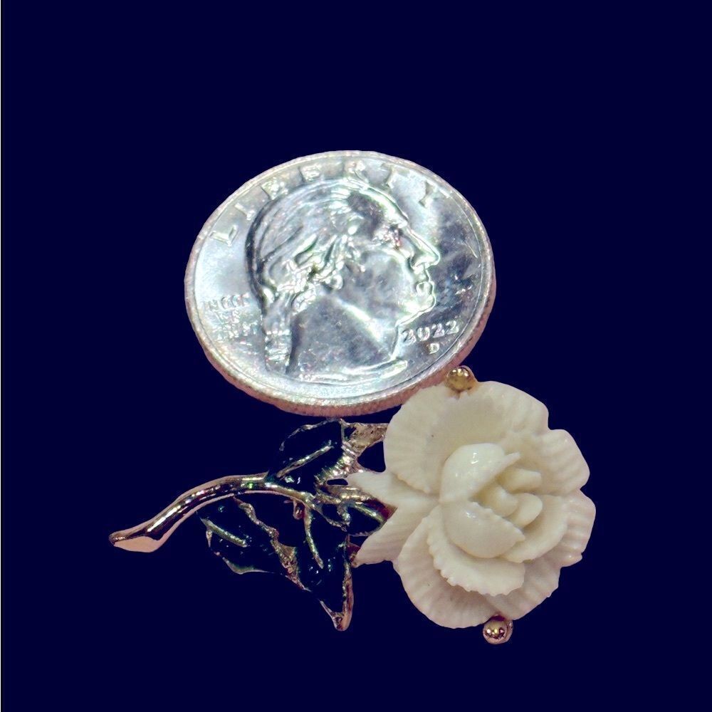 Vintage Enamel FLOWER Brooch  WHITE ROSE~Beautiful
